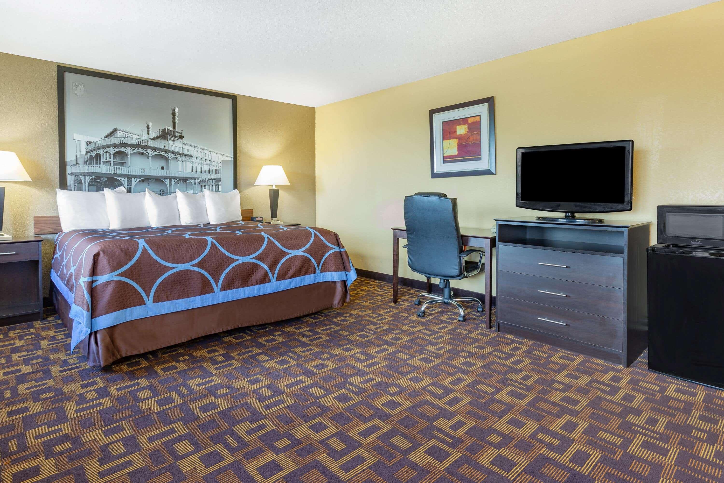 Super 8 By Wyndham Decorah Hotel Exterior photo